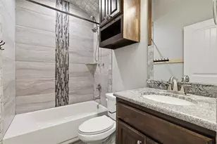 451 Silverton Dr, Granbury, TX 76049 - Photo 15