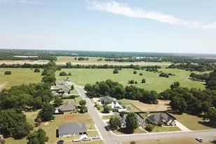 2105 Bois D' Arc Dr, Bonham, TX 75418 - Photo 1