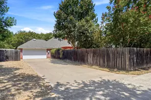 1321 Oak Harbor Blvd, Azle, TX 76020 - Photo 27