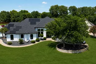 717 Pintail Ct, Granbury, TX 76049 - Photo 1