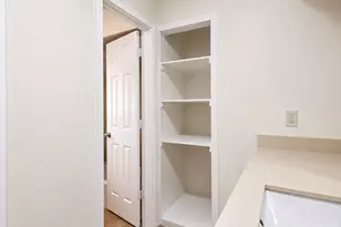 7618 Thistle Ln, Dallas, TX 75240 - Photo 9