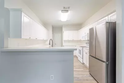 1801 Fern Court, Grapevine, TX 76051 - Photo 5