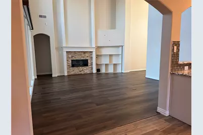 3400 Silverwood Drive, Carrollton, TX 75007 - Photo 9