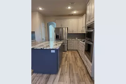 3400 Silverwood Drive, Carrollton, TX 75007 - Photo 11