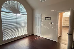 3400 Silverwood Dr, Carrollton, TX 75007 - Photo 5