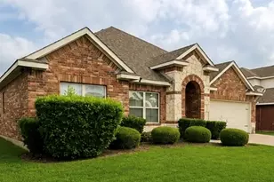 2776 Park Pl, Grand Prairie, TX 75052 - Photo 1