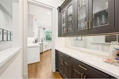 5638 Greenbrier Drive, Dallas, TX 75209 - Photo 9