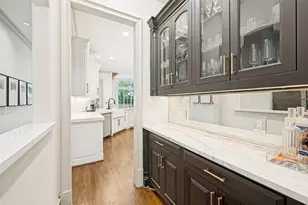 5638 Greenbrier Dr, Dallas, TX 75209 - Photo 9