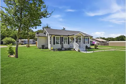201 Spring Valley Circle, Azle, TX 76020 - Photo 3