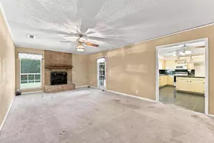 613 Cooper St, Ennis, TX 75119 - Photo 7
