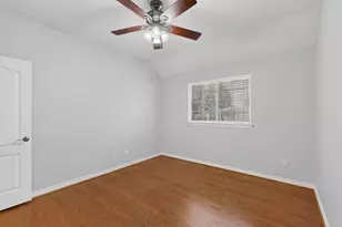 100 Shumard Ct, Irving, TX 75063 - Photo 25