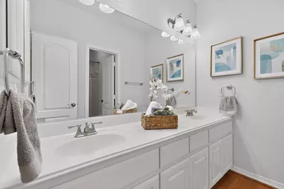 100 Shumard Court, Irving, TX 75063 - Photo 15
