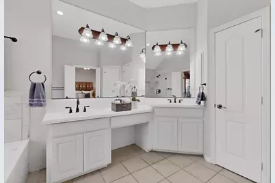 100 Shumard Court, Irving, TX 75063 - Photo 19