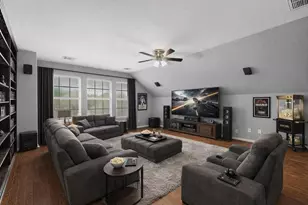 100 Shumard Ct, Irving, TX 75063 - Photo 3
