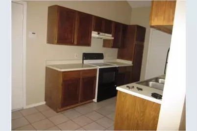 1755 Carrington Drive, Glenn Heights, TX 75154 - Photo 3