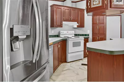2307 NE 2nd Street, Mineral Wells, TX 76067 - Photo 9