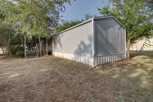 2307 NE 2nd St, Mineral Wells, TX 76067 - Photo 29