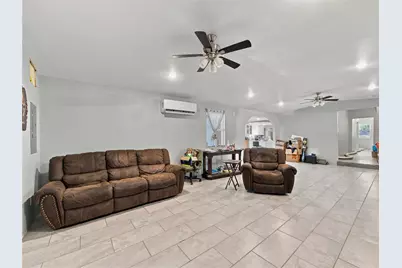 402 County Road 3422, Wills Point, TX 75169 - Photo 11