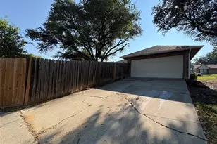 2000 Azalea St, Denton, TX 76205 - Photo 13