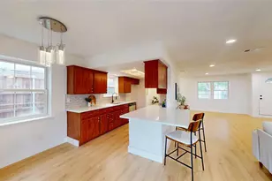 4122 Victoria St, Irving, TX 75062 - Photo 9