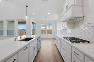 10614 Born Free Rd, Frisco, TX 75035 - Photo 9
