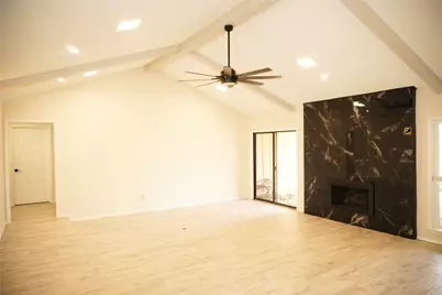 2721 Timberleaf Drive, Carrollton, TX 75006 - Photo 11