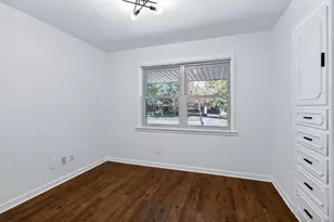 8605 Shagrock Ln, Dallas, TX 75238 - Photo 15