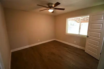 1015 Mitchell Road, Irving, TX 75060 - Photo 9