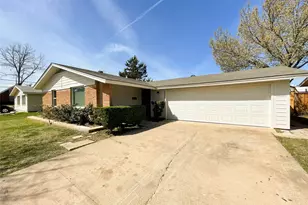 2805 Cornell Cir, Irving, TX 75062 - Photo 11