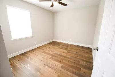 2805 Cornell Circle, Irving, TX 75062 - Photo 5