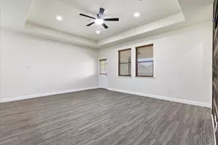 11 Pleasant Valley, Sanger, TX 76266 - Photo 7
