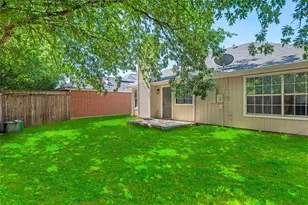 2401 Bennington Dr, Arlington, TX 76018 - Photo 29