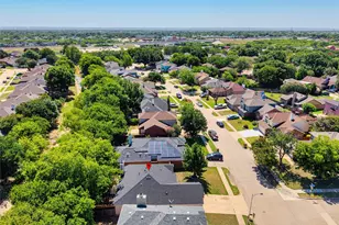 2401 Bennington Dr, Arlington, TX 76018 - Photo 37