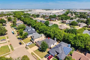 2401 Bennington Dr, Arlington, TX 76018 - Photo 35