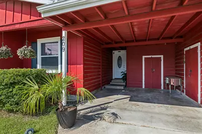 209 Kirksey Street, Waxahachie, TX 75165 - Photo 3