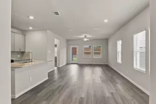 810 Honeydew Ln, Princeton, TX 75071 - Photo 5