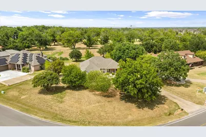 10519 Ravenswood Road, Granbury, TX 76049 - Photo 5