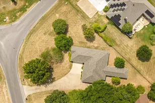 10519 Ravenswood Rd, Granbury, TX 76049 - Photo 37
