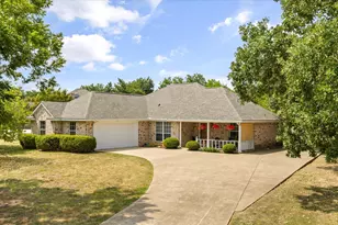 10519 Ravenswood Rd, Granbury, TX 76049 - Photo 1