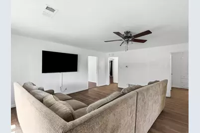 108 N Baker Street, Ferris, TX 75125 - Photo 11