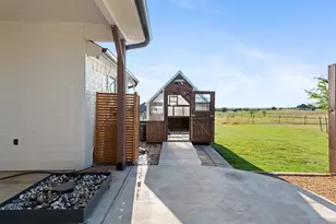 2060 Melton Rd, Sanger, TX 76266 - Photo 33