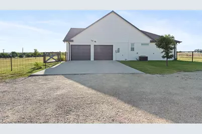 2060 Melton Road, Sanger, TX 76266 - Photo 7