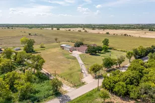 7921 County Rd 915B, Joshua, TX 76058 - Photo 3