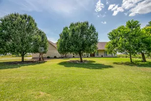 7921 County Rd 915B, Joshua, TX 76058 - Photo 5