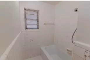 8017 Woodhue Rd, Dallas, TX 75228 - Photo 19