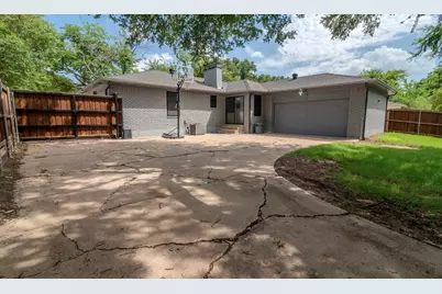 8017 Woodhue Road, Dallas, TX 75228 - Photo 23