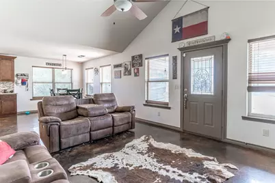 2302 San Saba Court, Granbury, TX 76048 - Photo 5