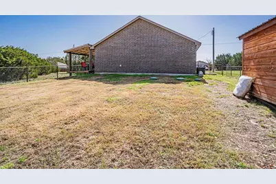 2302 San Saba Court, Granbury, TX 76048 - Photo 17