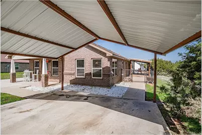 2302 San Saba Court, Granbury, TX 76048 - Photo 3