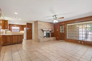5201 Lake Highlands Dr, Waco, TX 76710 - Photo 3